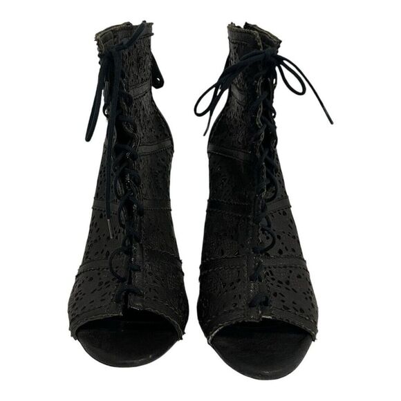 Alice + Olivia Womens Size 39 US 9 Gale Leather Laser Cut Lace up Booties - Picture 2 of 6